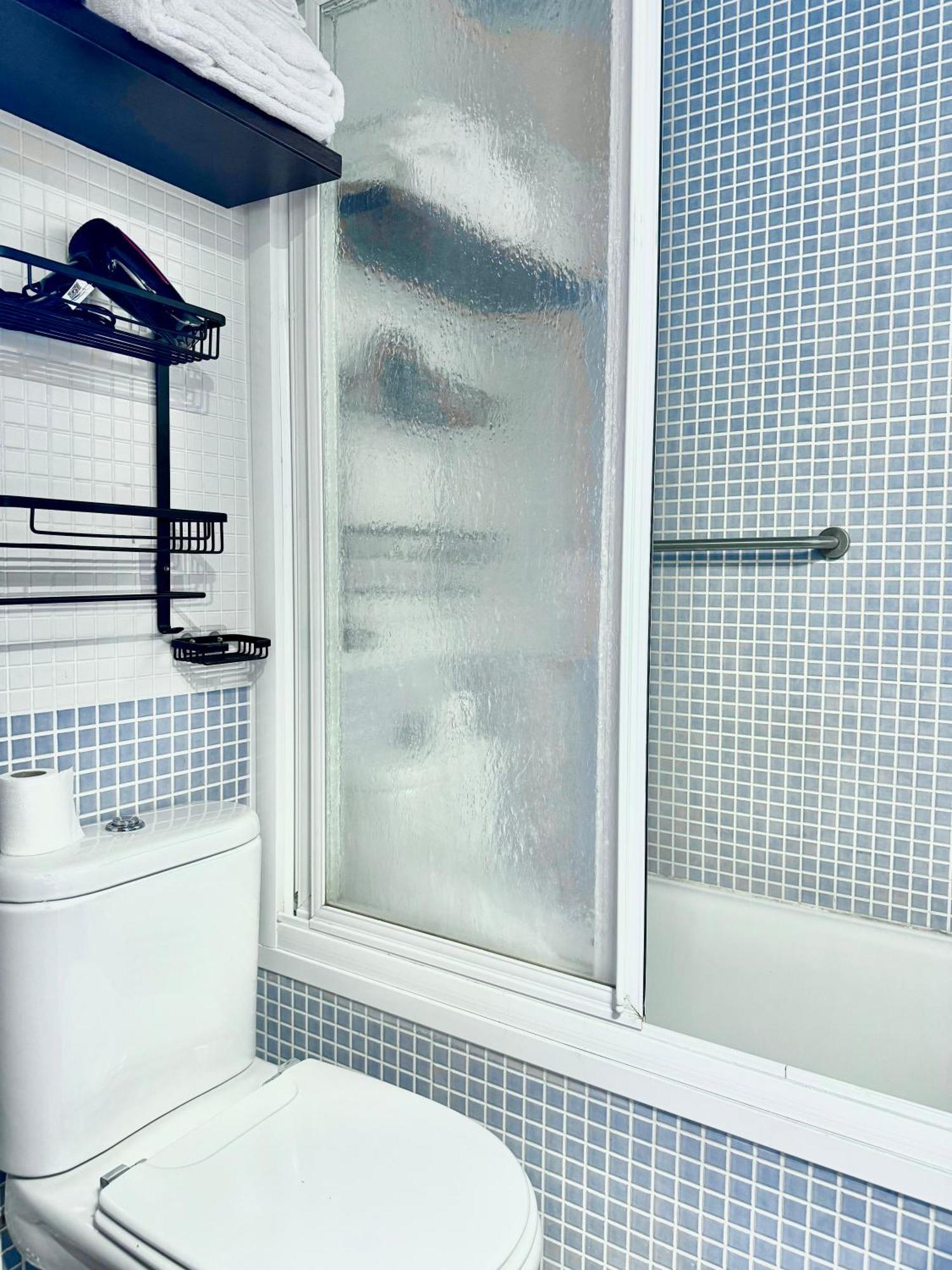 Apartamento Con Balcon Castilla Triana Sevilla Bagian luar foto